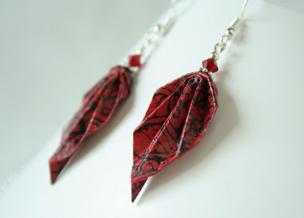 Boucle d'oreilles origami feuilles et perles